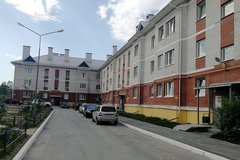 п. Шиловка, ул. Виктора Чечвия, 6 (городской округ Березовский) - фото квартиры