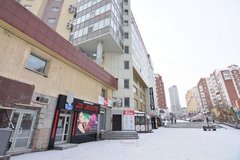 Екатеринбург, ул. Хохрякова, 72 (Центр) - фото торговой площади