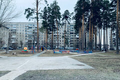 г. Асбест, ул. Ленинградская, 35 (городской округ Асбестовский) - фото квартиры