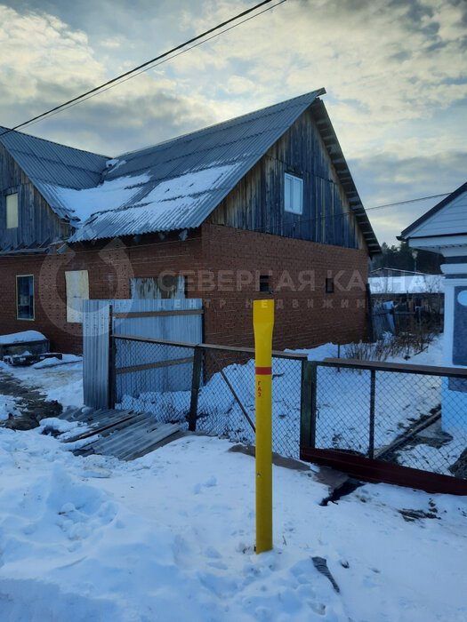 г. Среднеуральск, ул. Восточная, 48 (городской округ Среднеуральск) - фото дома (1)