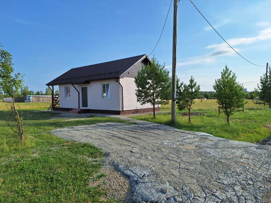 поселок городского типа Белоярский, ул. Благодатная,   (городской округ Белоярский) - фото дома (1)