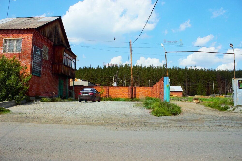 п. Режик, ул. Вздымщиков, 1 (городской округ Белоярский) - фото промышленного объекта (3)