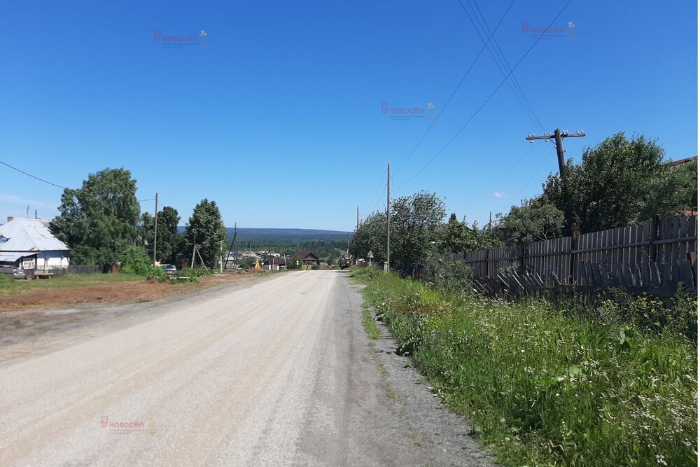 поселок городского типа Староуткинск, ул. Октябрьская, 33 (городской округ Староуткинск) - фото земельного участка (8)