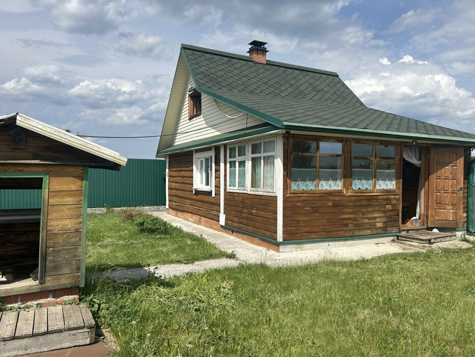 д. Ключи (г.о. Сысертский), ул. Малахитовая,   (городской округ Сысертский) - фото дома (4)