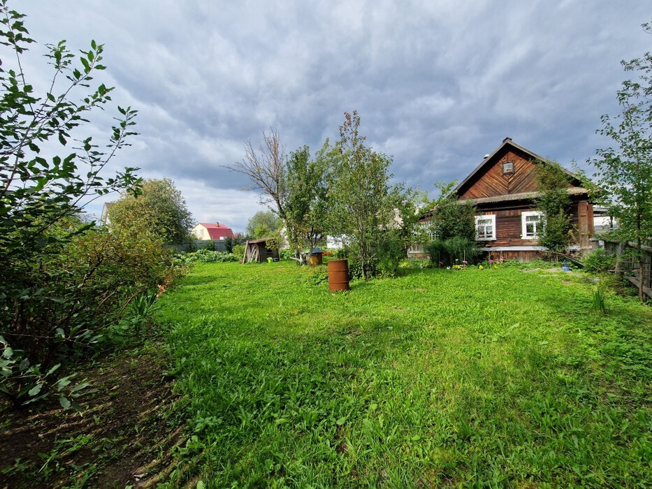 п. Красный, ул. Станционная, 13 (городской округ Верхняя Пышма) - фото дома (3)