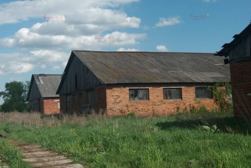 г. Камышлов, ул. Ирбитская, 66 (городской округ Камышловский) - фото здания (2)