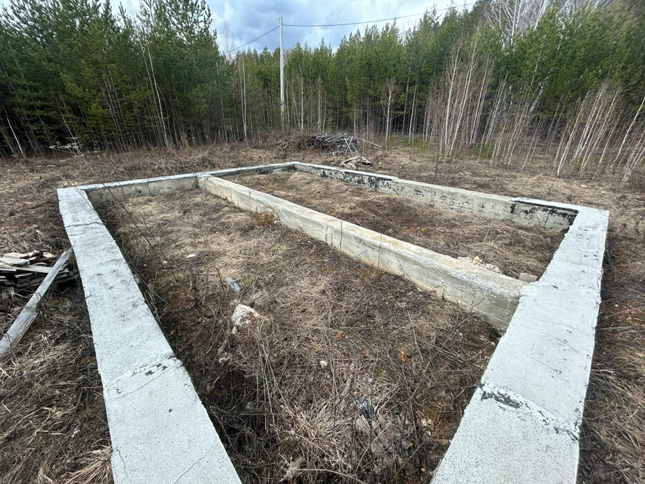 п. Бобровский, ул. Высоцкого (городской округ Сысертский) - фото земельного участка (1)