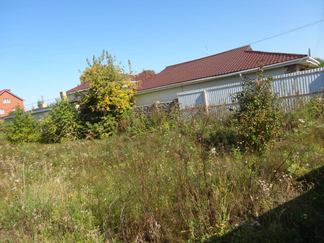 г. Арамиль, ул. Светлый, 2 (городской округ Арамильский) - фото земельного участка (3)