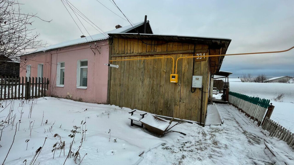 поселок городского типа Малышева, ул. Строителей, 33/1 (городской округ Малышевский) - фото дома (5)