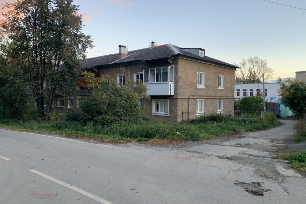 г. Ревда, ул. Азина, 57 (городской округ Ревда) - фото квартиры (2)