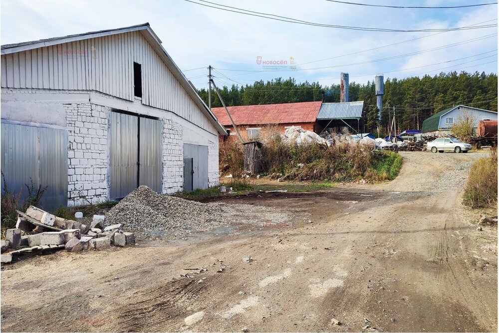 п. Бобровский, ул. Чернавских, 19 (городской округ Сысертский) - фото склада (1)