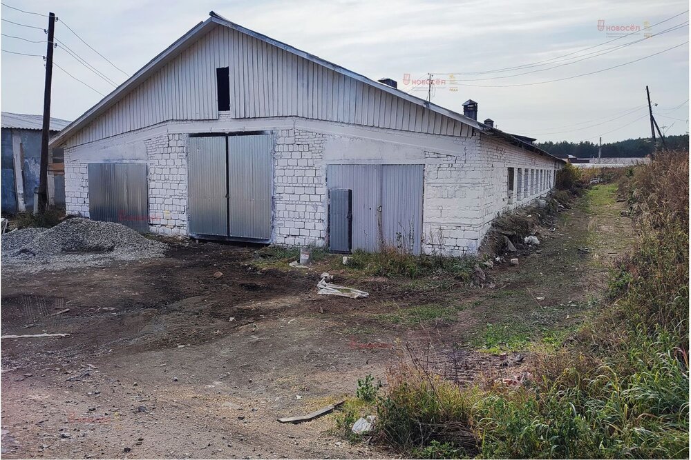 п. Бобровский, ул. Чернавских, 19 (городской округ Сысертский) - фото склада (3)