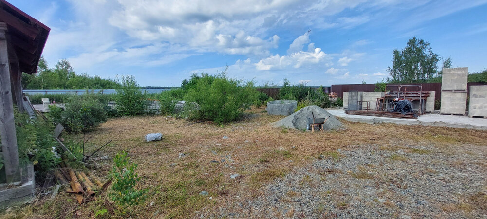 с. Курганово, ул. Набережная, 42а (городской округ Полевской) - фото земельного участка (1)