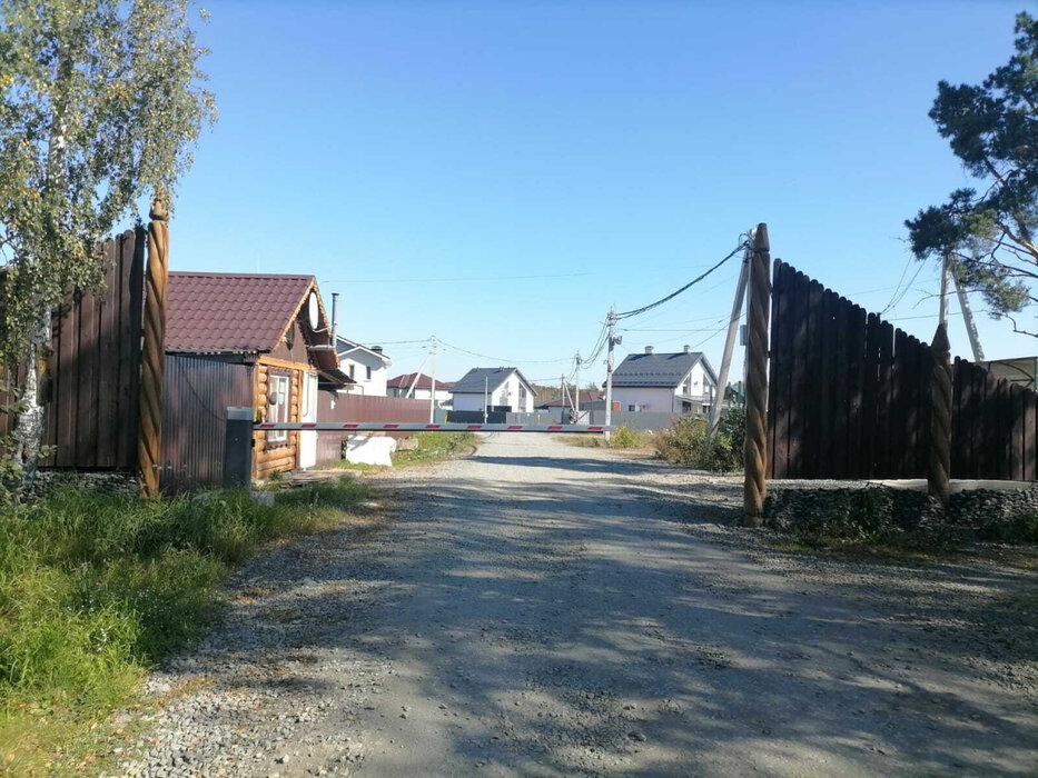 с. Новоалексеевское, ул. Чернышевского (городской округ Первоуральск) - фото земельного участка (1)