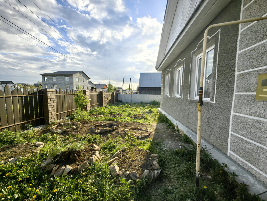 пгт. Билимбай, ул. Челюскинцев, 3 (городской округ Первоуральск) - фото дома (2)