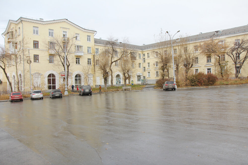 Екатеринбург, ул. Старых Большевиков, 24 (Эльмаш) - фото торговой площади (4)