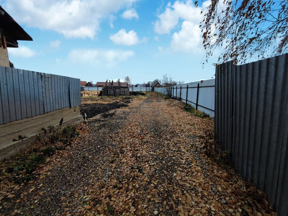 г. Арамиль, ул. Октябрьская, 46а (городской округ Арамильский) - фото земельного участка (5)