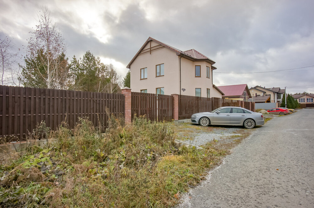 г. Заречный, ул. Вишневая, 1 (городской округ Заречный) - фото дома (2)