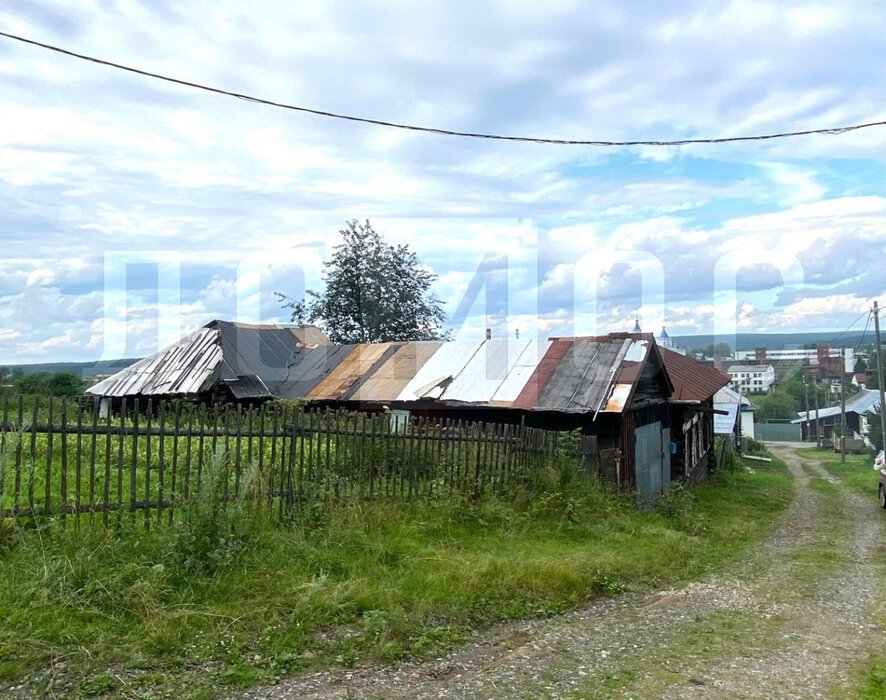 поселок городского типа Верхние Серги, городское поселение Верхнесергинское, Пермское направление, 100, ул.Розы Люксембург, 22 (Выберите район) - фото дома (7)