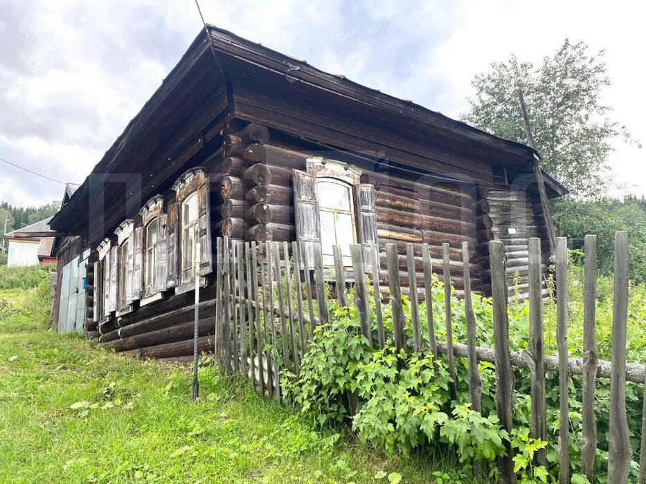 поселок городского типа Верхние Серги, городское поселение Верхнесергинское, Пермское направление, 100, ул.Розы Люксембург, 22 (Выберите район) - фото дома (8)