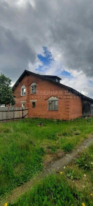 г. Невьянск, ул. Кирова, 138 (городской округ Невьянский) - фото дома (3)