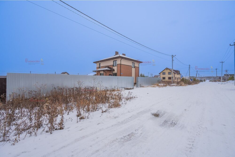 п. Становая, ул. Перитовый, 4 (городской округ Березовский) - фото земельного участка (1)