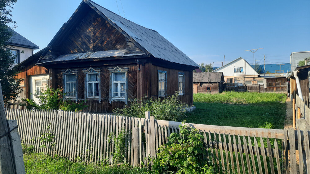 г. Верхняя Пышма, ул. Горького, 34 (городской округ Верхняя Пышма) - фото дома (2)