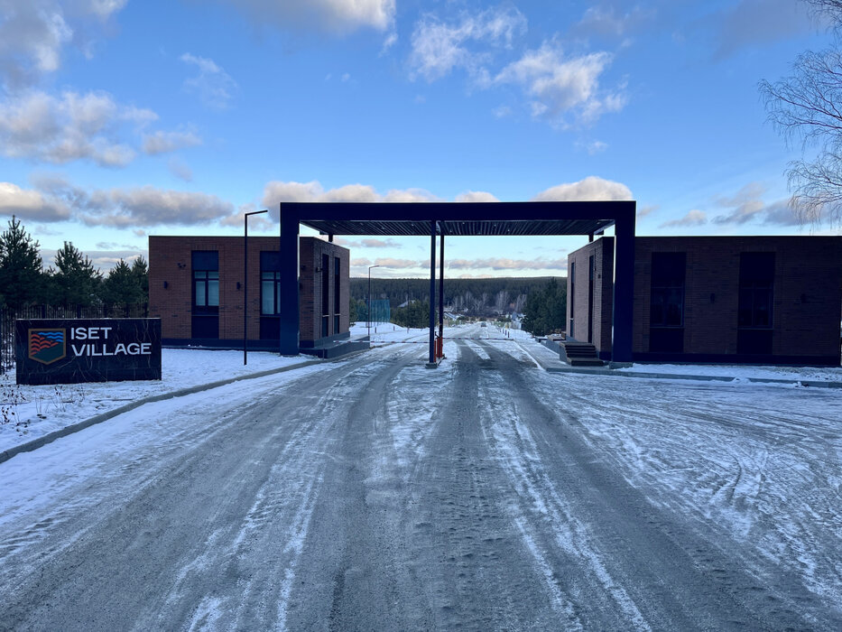 к.п. Исеть Вилладж, д.   (городской округ Сысертский) - фото коттеджа (1)