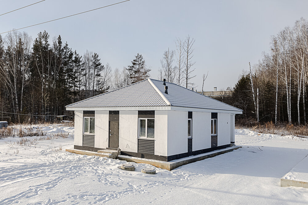 к.п. Белые Росы, ул. Еловая, 200 (городской округ Полевской, с. Курганово) - фото коттеджа (1)