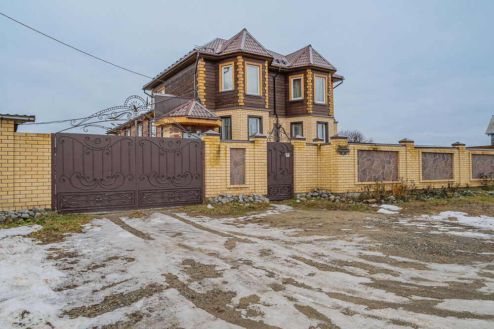 п. Ключевск, ул. Больничная, 1 (городской округ Березовский) - фото коттеджа (1)