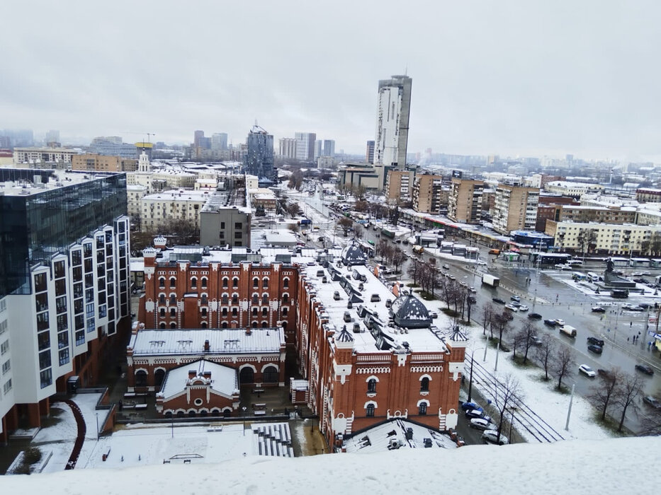 Екатеринбург, ул. Азина, 22/7 (Центр) - фото квартиры (3)