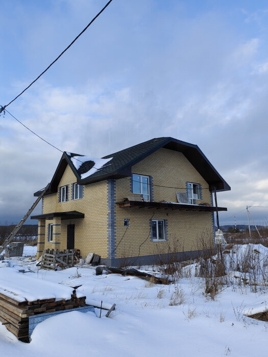 Екатеринбург, ул. Редколесья,   (Горный щит) - фото дома (1)