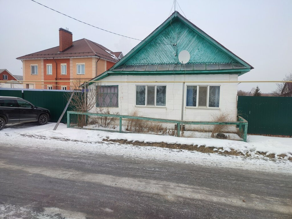 п. Большой Исток, ул. Максима Горького, 13 (городской округ Сысертский) - фото дома (2)