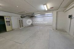 Екатеринбург, ул. Антона Валека, 12 - фото торговой площади