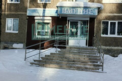 г. Ревда, ул. Российская, 14 (городской округ Ревда) - фото торговой площади