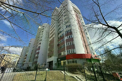 Екатеринбург, ул. Космонавтов, 32 (Эльмаш) - фото квартиры