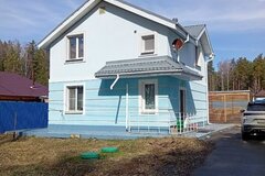 п. Белокаменный, ул. Молодежная, 6 (городской округ Асбестовский) - фото дома