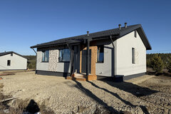 п. Прохладный, ул. Ягодная, 26 (городской округ Белоярский) - фото коттеджа