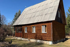 п. Зеленый дол, ул. Февральская, 4а (городской округ Березовский) - фото дома