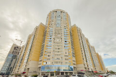 Екатеринбург, ул. Библиотечная, 45 (Втузгородок) - фото квартиры