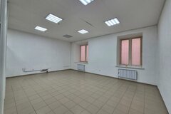 г. Березовский, ул. Гагарина, 29 (городской округ Березовский) - фото торгового помещения