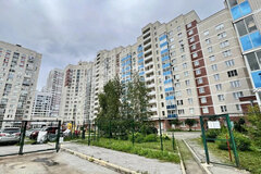 Екатеринбург, ул. Хрустальногорская, 84 (Широкая речка) - фото квартиры