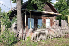 г. Кировград, ул. Матросова, 28 (городской округ Кировградский) - фото дома
